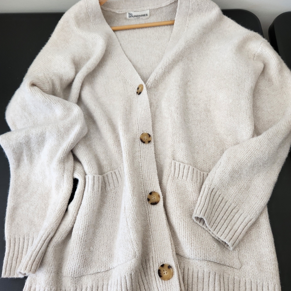 Brand New Women's Cream Cardigan Sweater No Boundaries XXL - Picture 4 of 9